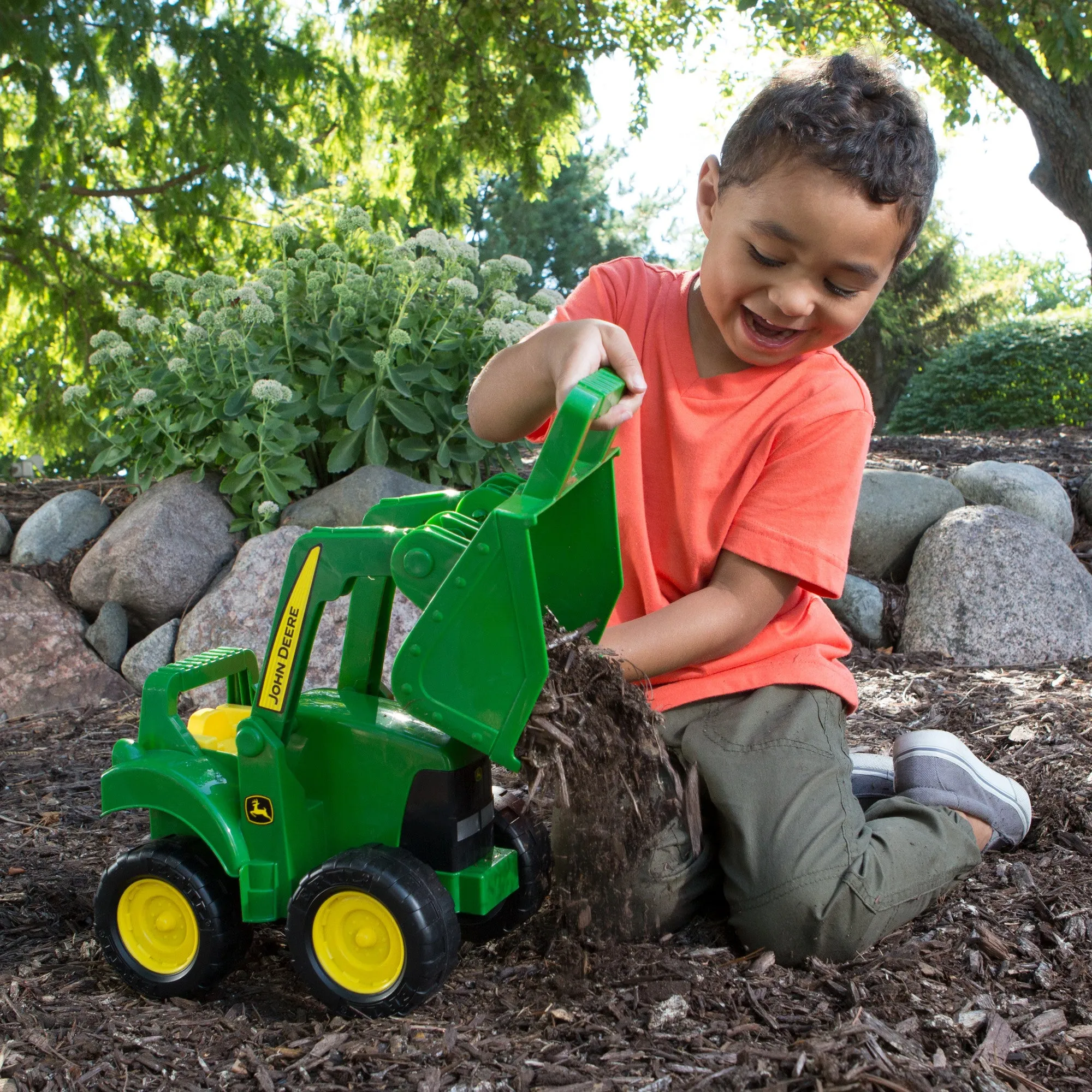 15 In. John Deere Big Scoop Tractor 46701