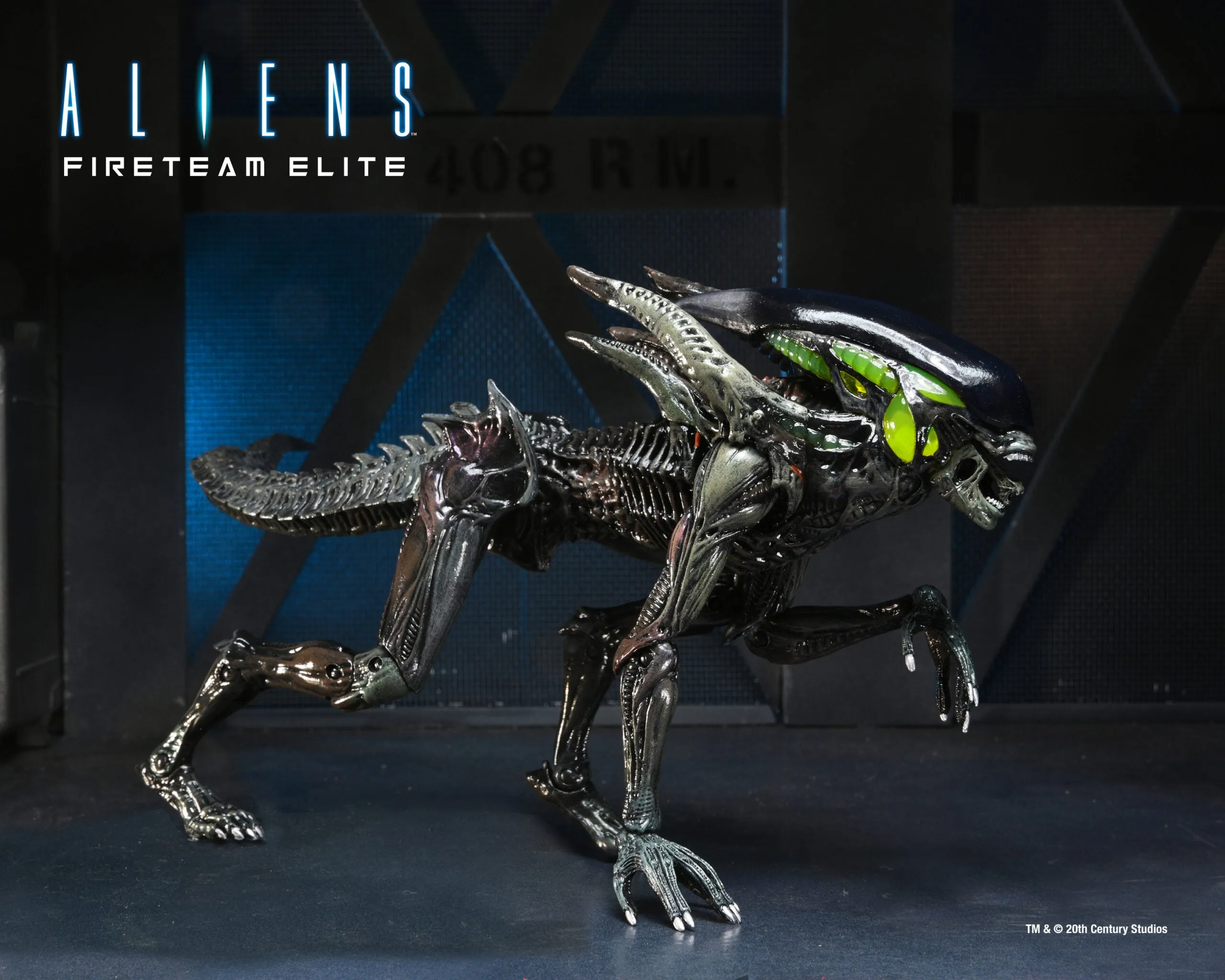 Aliens: Fireteam Elite Series 2 Burster & Spitter Alien 7″ Scale Action Figures - NECA
