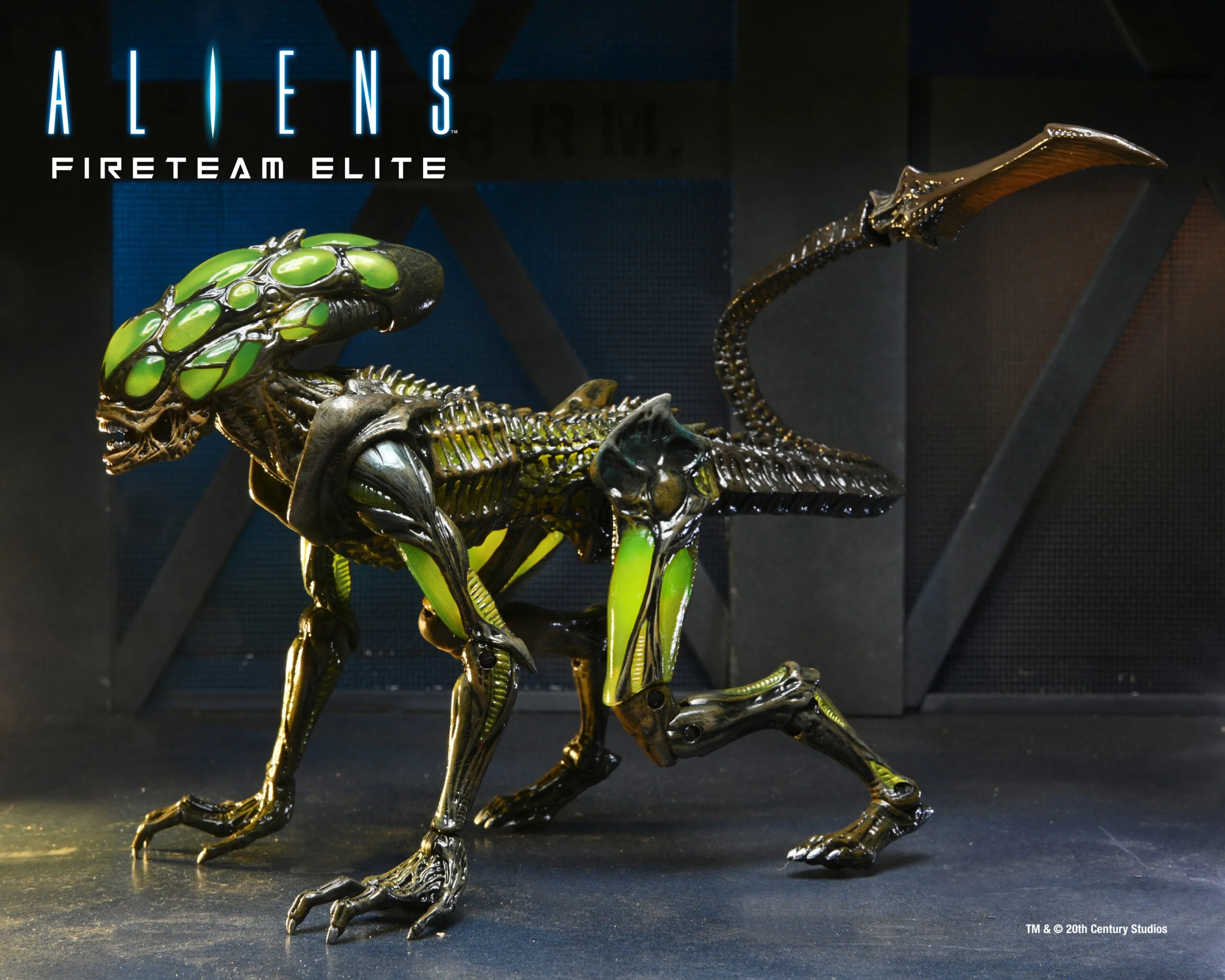 Aliens: Fireteam Elite Series 2 Burster & Spitter Alien 7″ Scale Action Figures - NECA