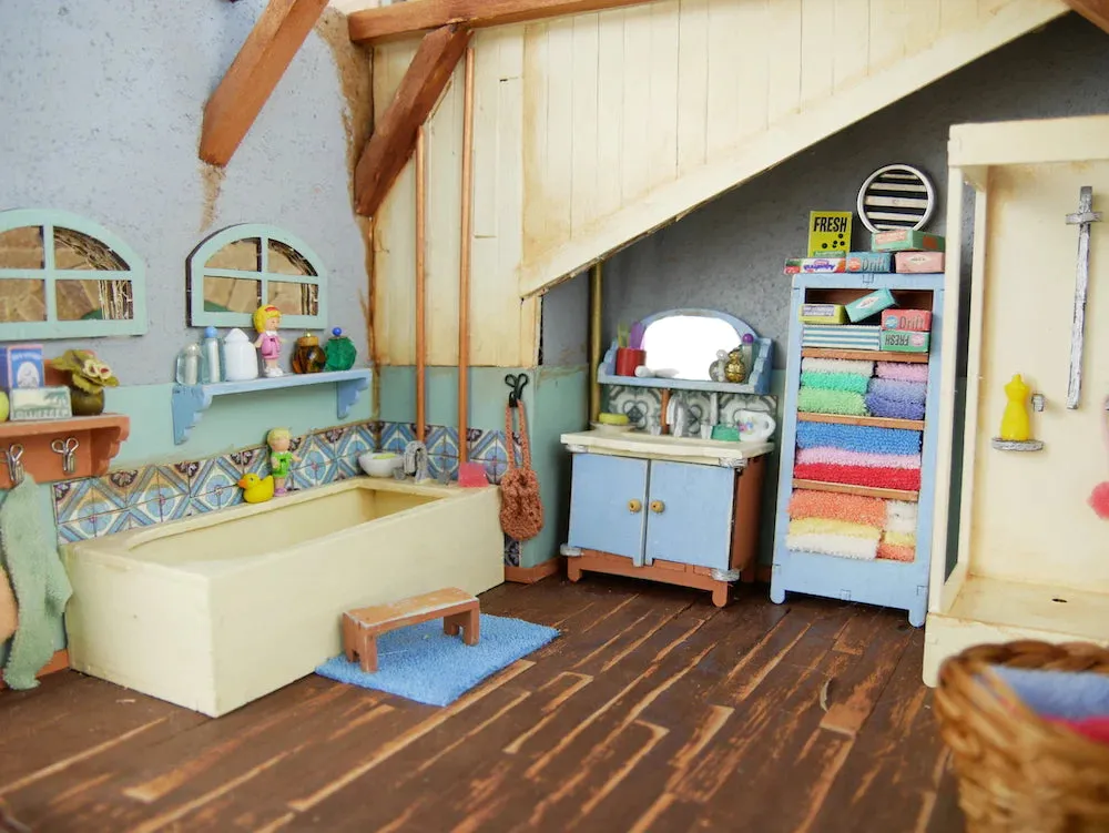 Bathroom Wooden Furniture Kit
