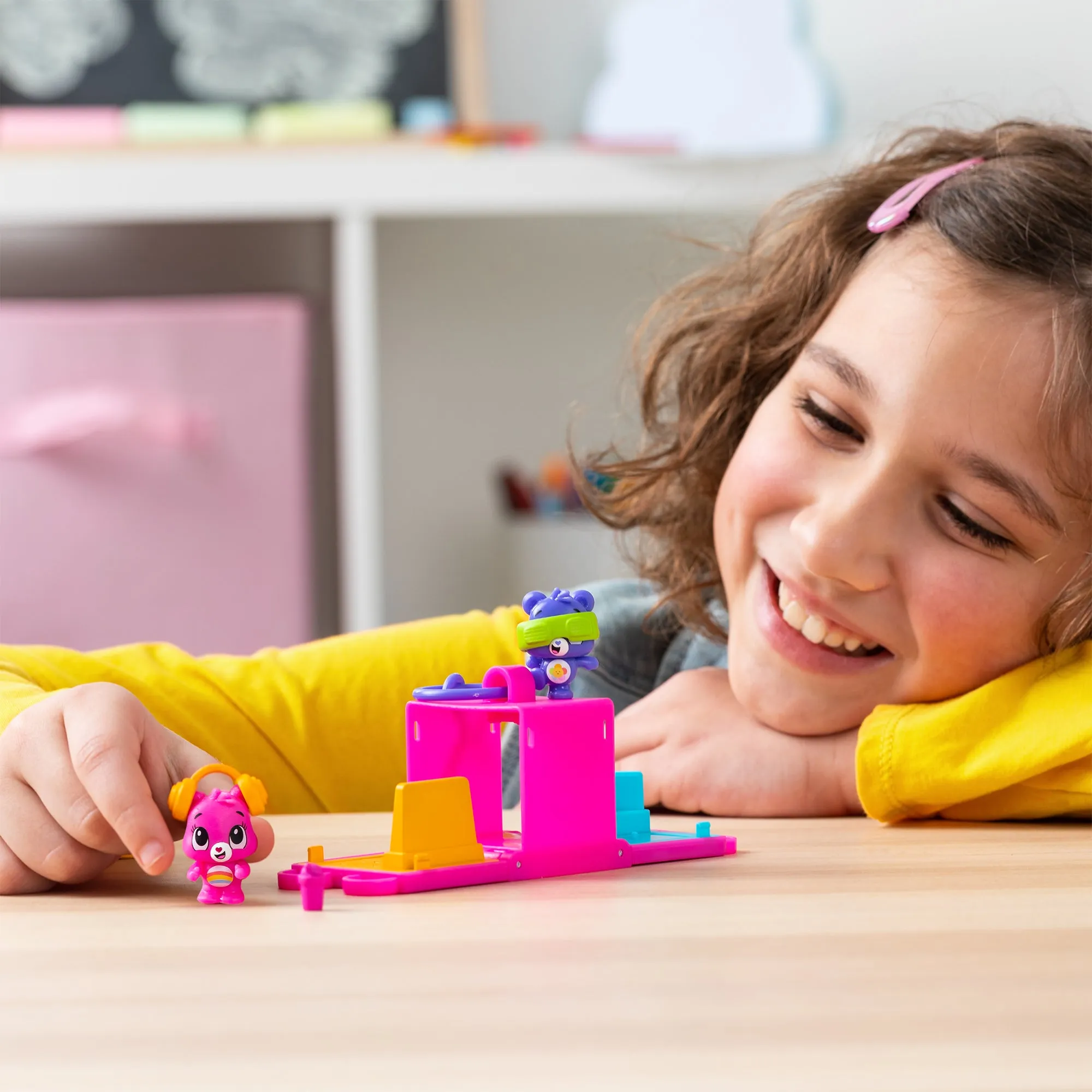 Care Bears Lil' Besties Suprise Play Cubbies