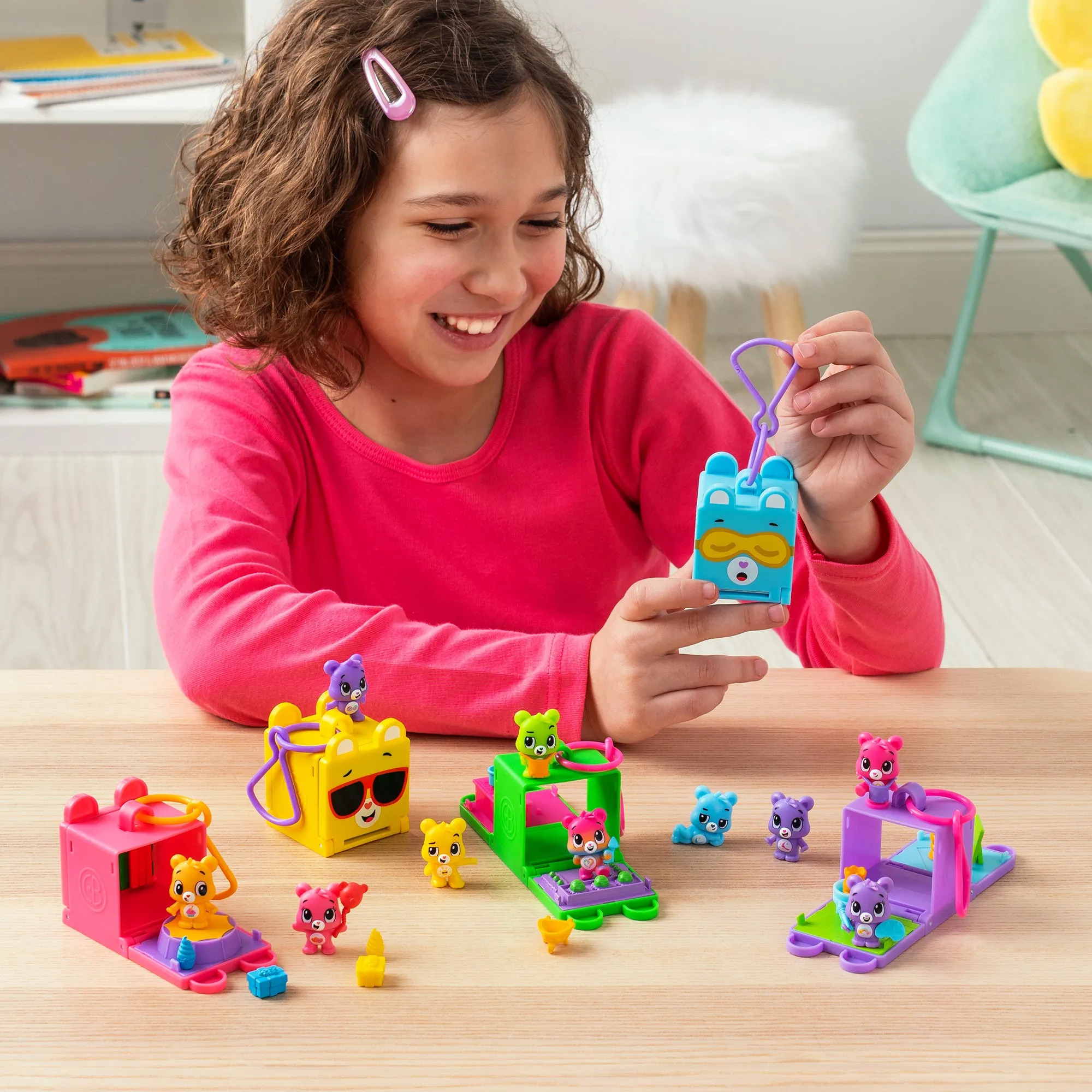 Care Bears Lil' Besties Suprise Play Cubbies