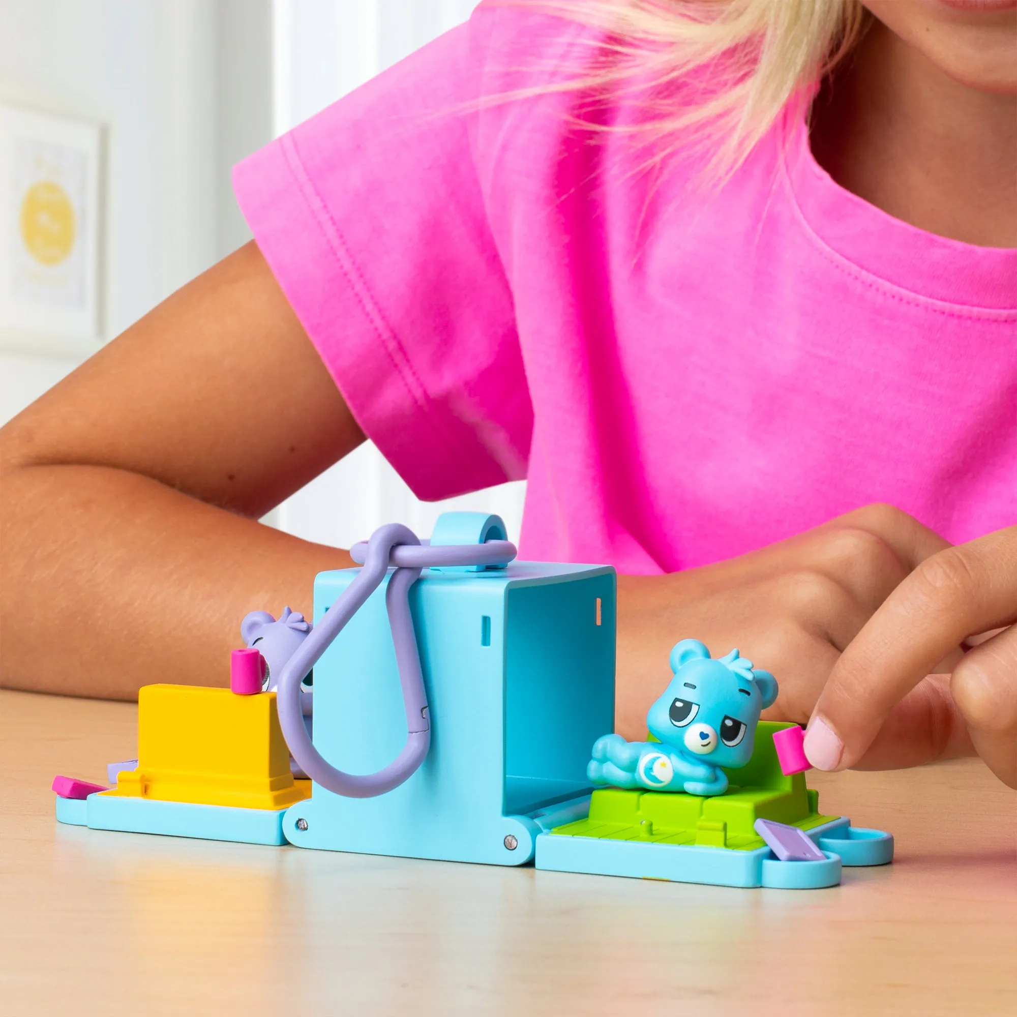 Care Bears Lil' Besties Suprise Play Cubbies