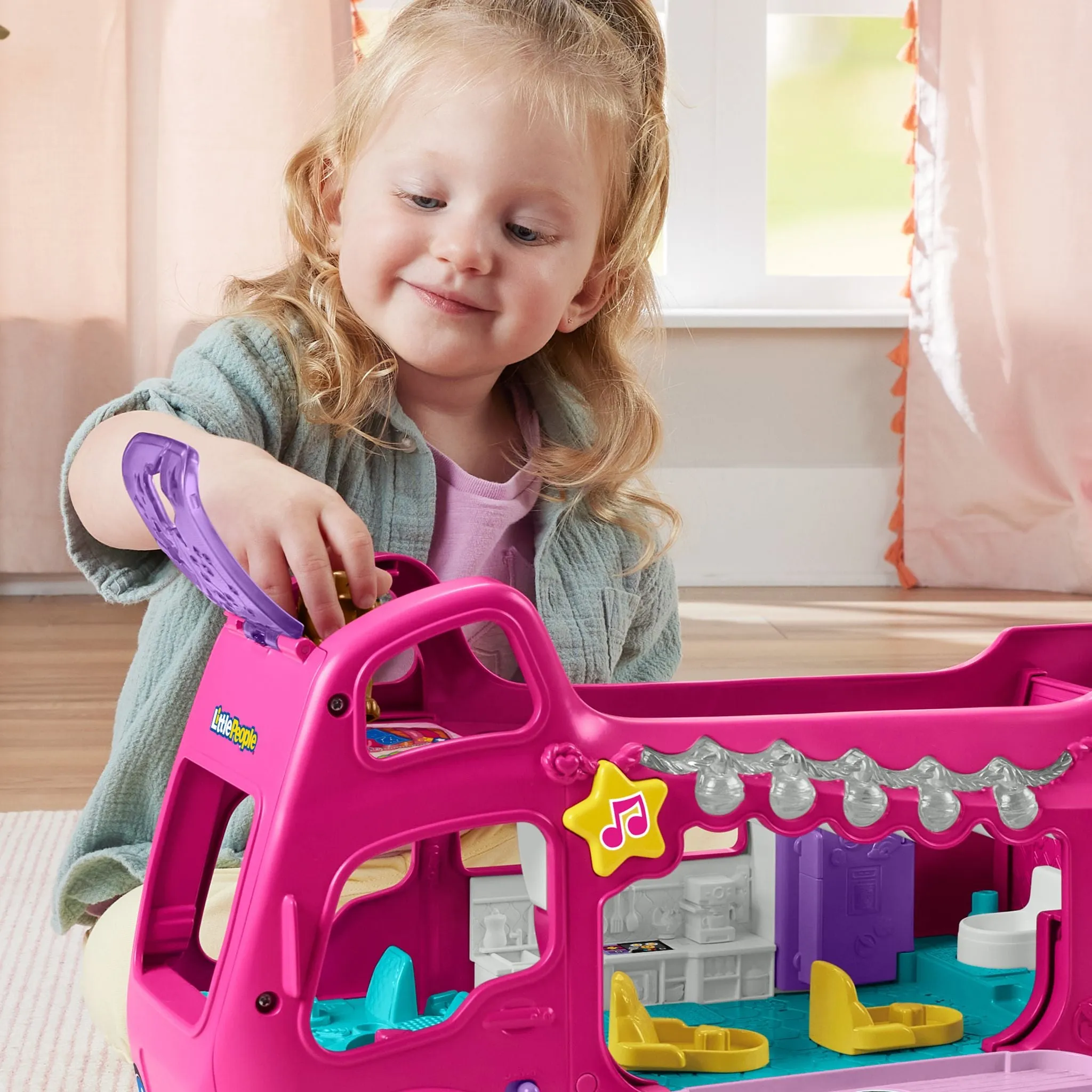 Fisher-Price Little People Barbie Little Dream Camper